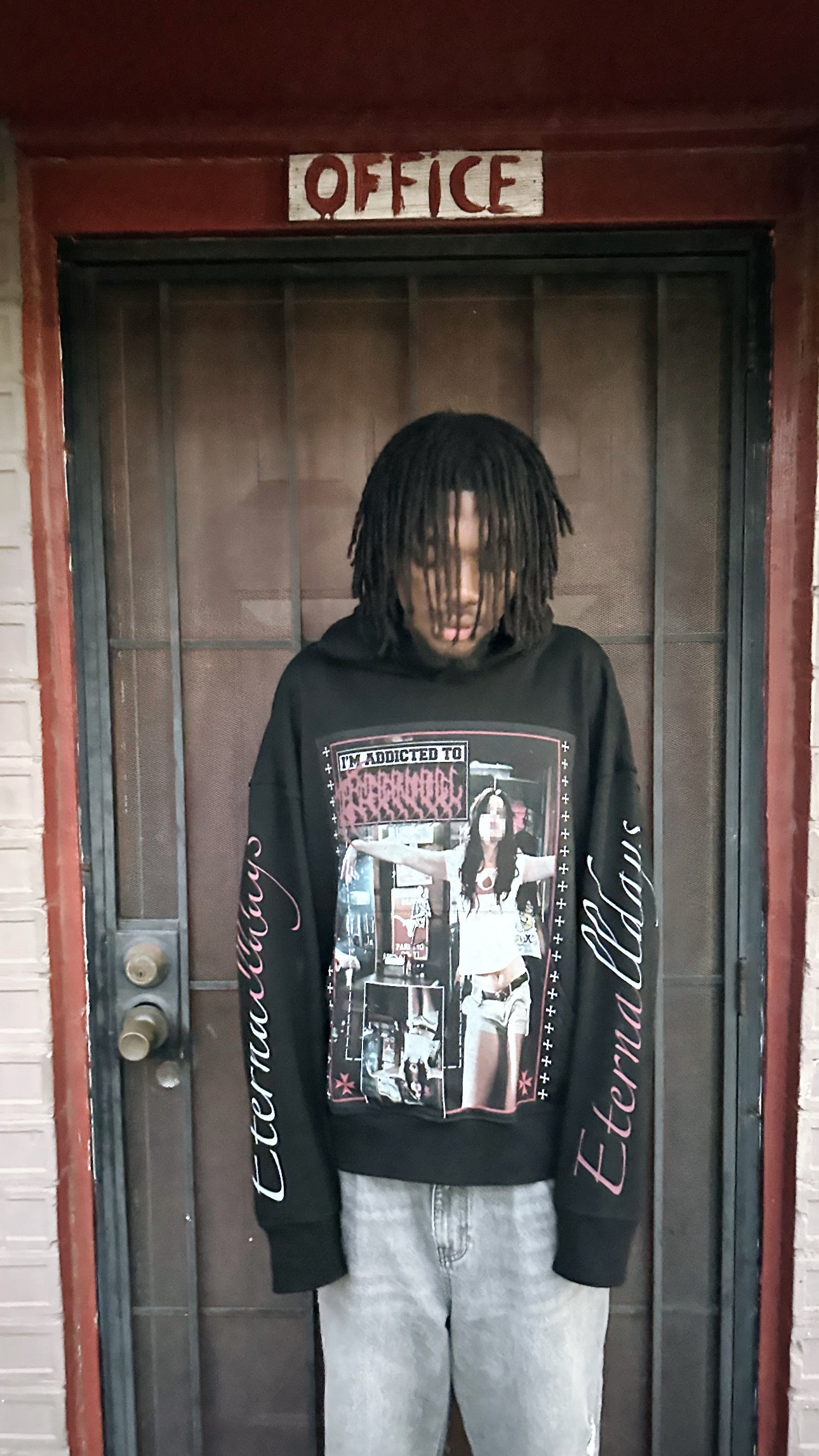 “Im addicted to Eternall Hoodie”